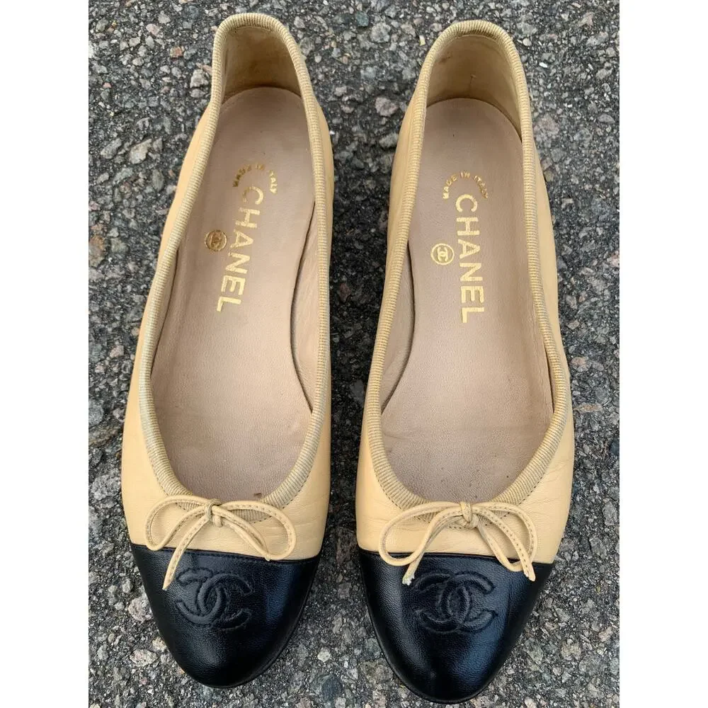 Authentic Chanel Lambskin Leather Ballet Flats EU 36 Two Tone Beige Black CC Tan